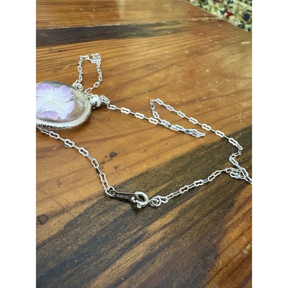 Vintage AVON Silvertone White Pink Purple HIBISCUS FLOWER Cameo Pendant Necklace - Picture 13 of 15